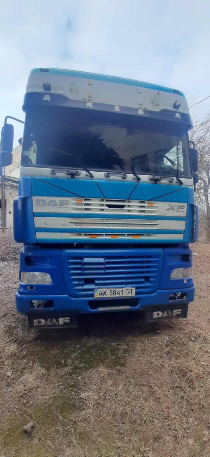 Продам свої тягачі DAF з напівпричепами