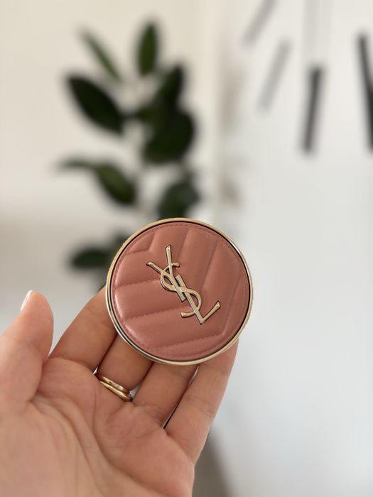 Róż Yves Saint Laurent 12