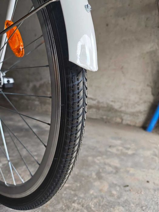 Rower miejski Indiana Moena S3B 28 cali Biały