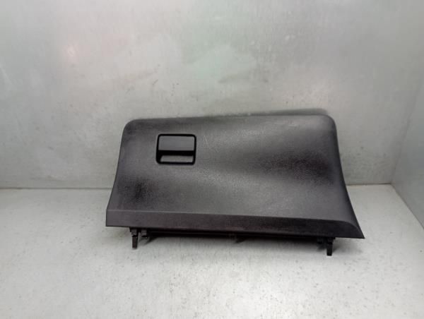 Porta luvas TOYOTA Yaris (_P13_)