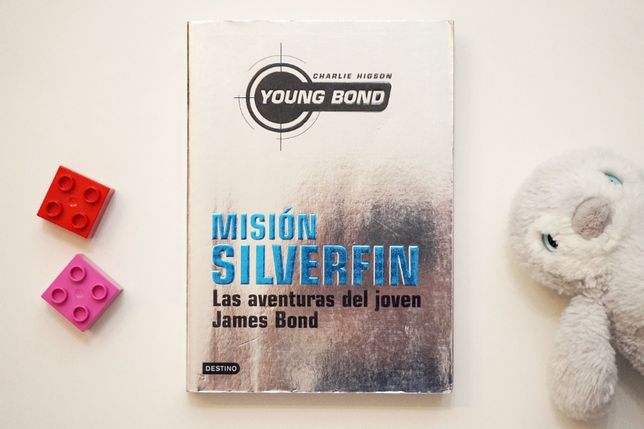 "Misión Silverfin - James Bond" książka po hiszpańsku