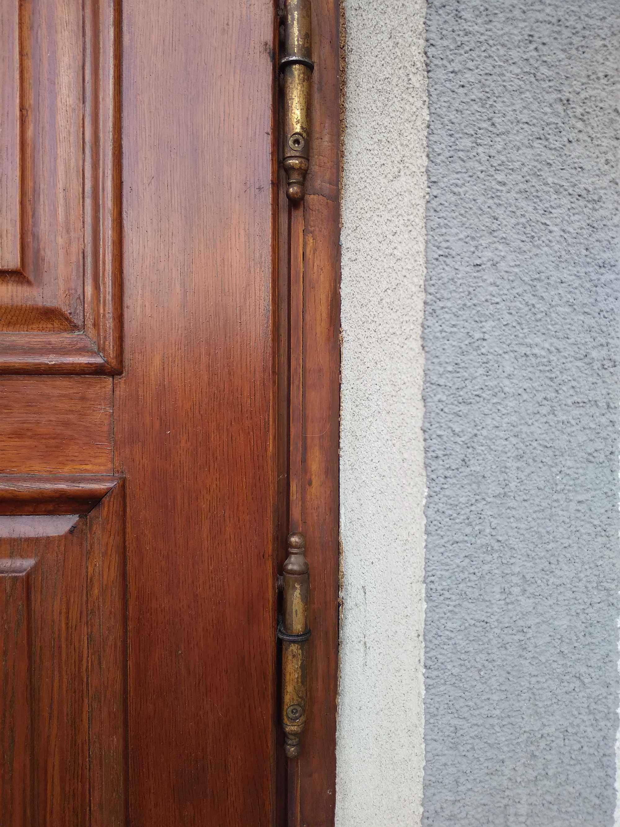 Drzwi zewnętrzne dębowe