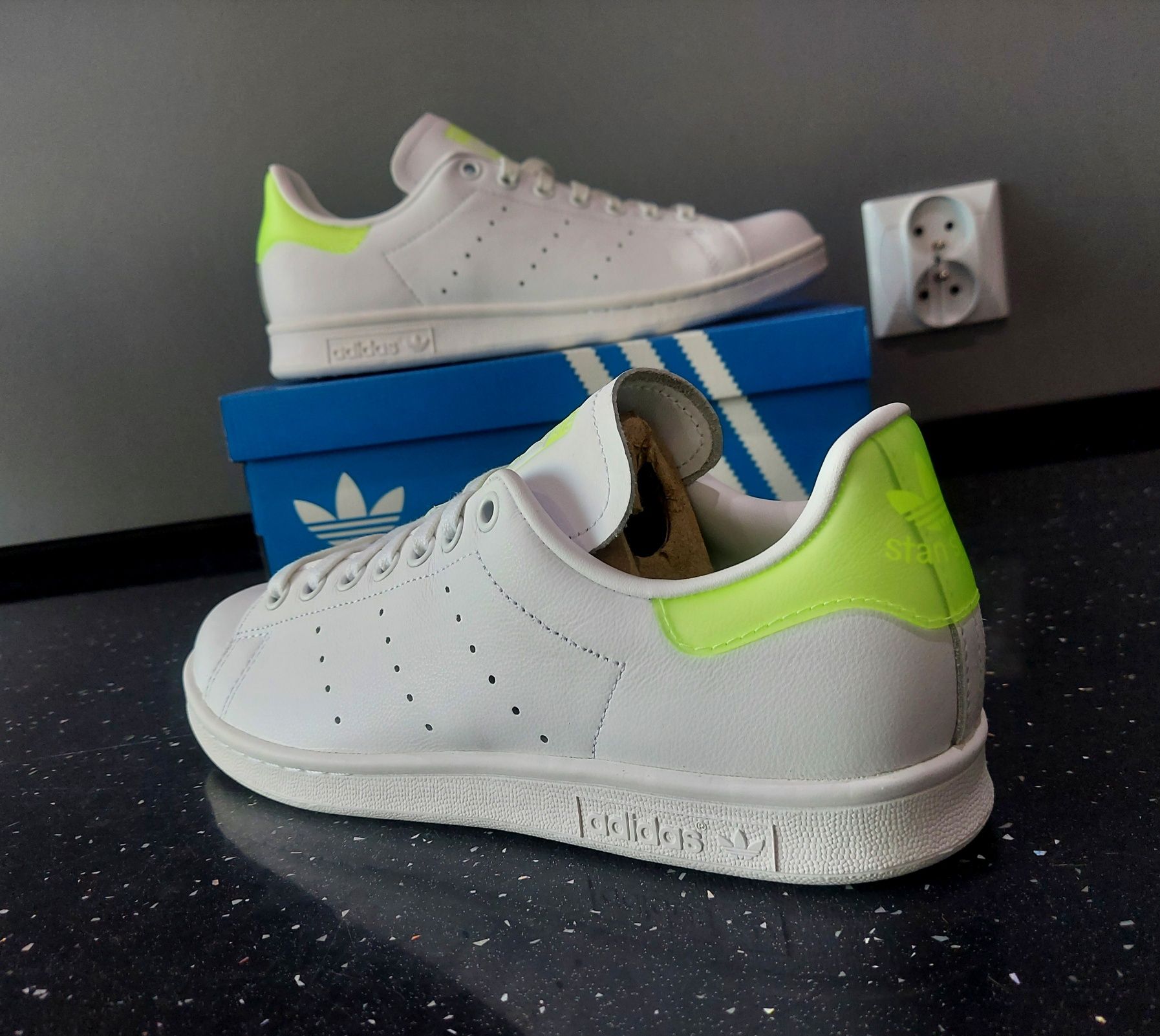 Buty sportowe Adidas Stan Smith W r. 39 1/3 | FU 9650