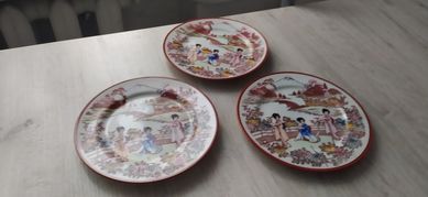 Porcelanowe talerze chińskie.