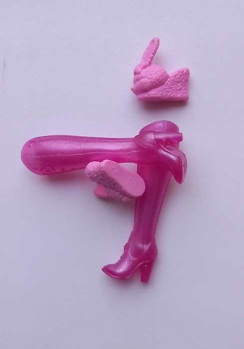 Zestaw kolekcjonerskich bucików retro dla lalki Barbie