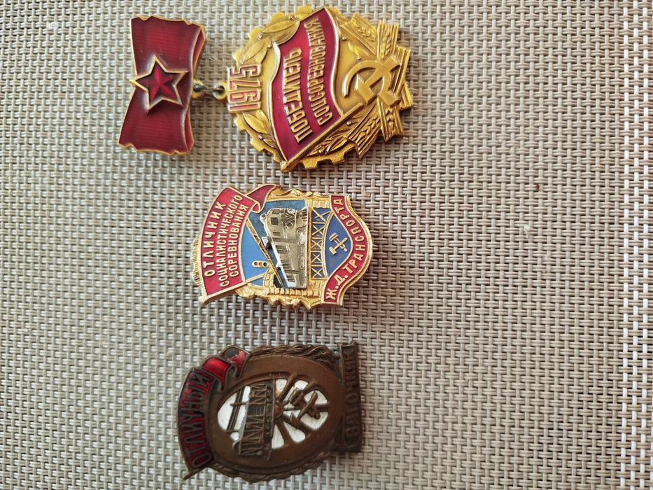 Значки. Договорная.