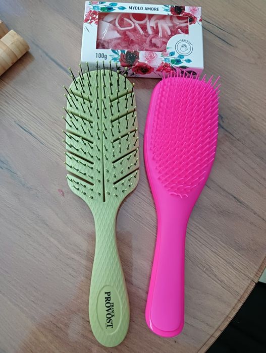 Szczotki  Provost Tangle Teezer mydło