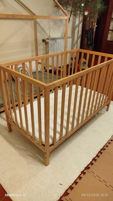 Berço + colchão IKEA bebé