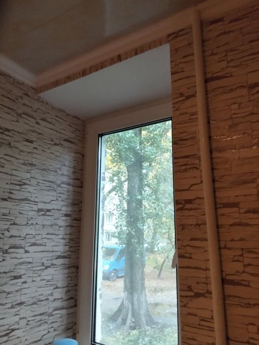 Продам гостинку з ремонтом