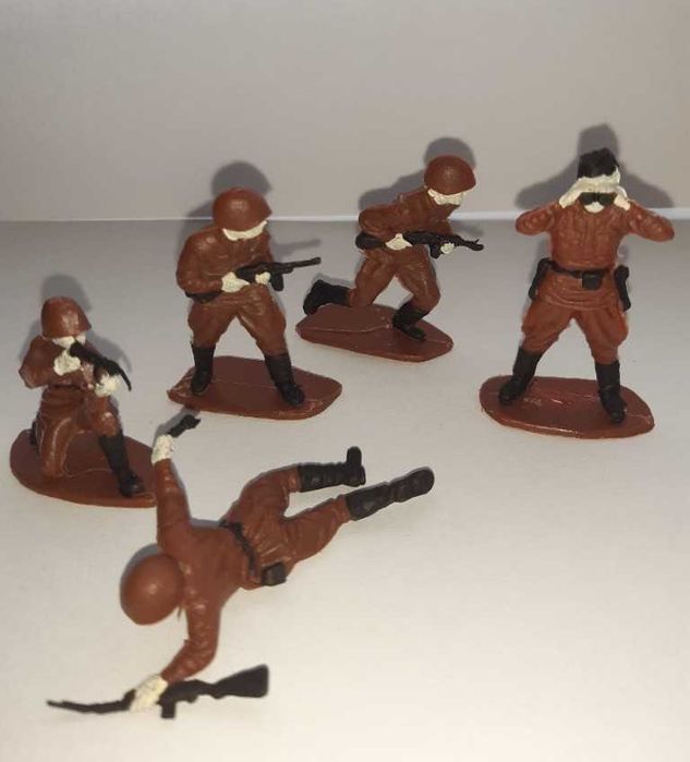 Żołnierzyki 2 Wojna Światowa Wermacht i Armia Czerwona  Zestaw 10 szt.