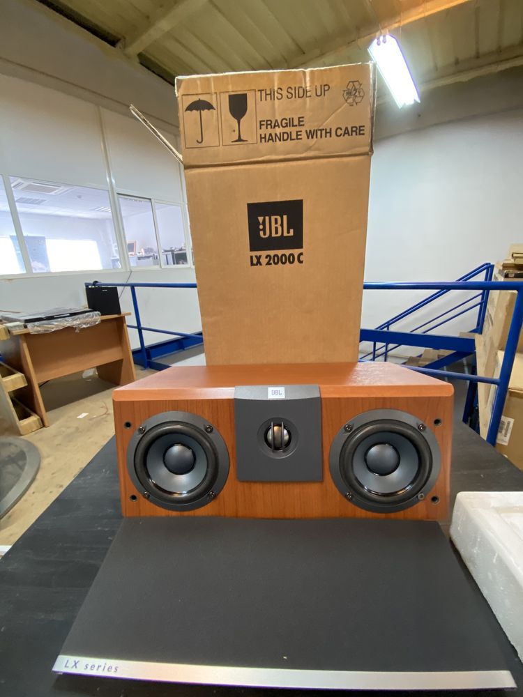 Coluna central JBL LX 2000