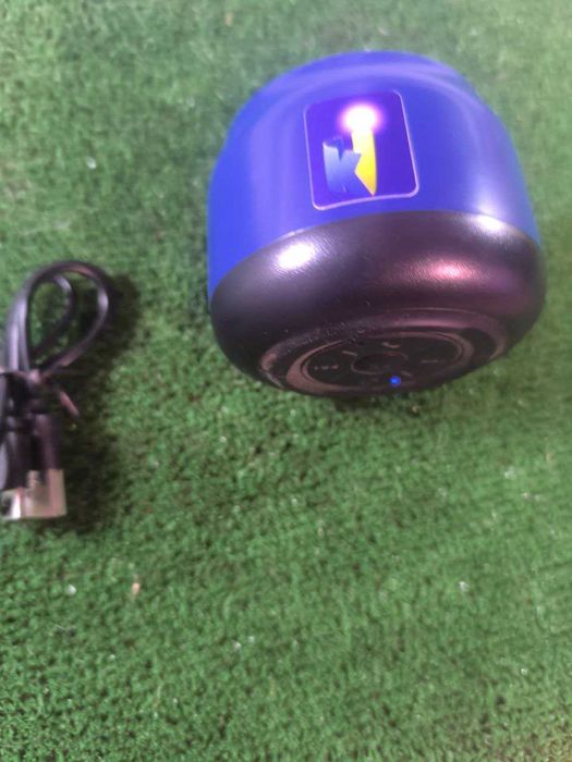 Портативная Bluetooth колонка  глубокие басы чистый звук.
