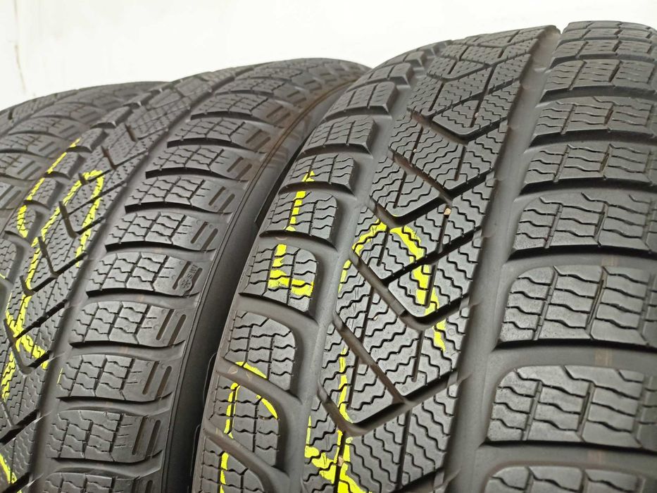 Pirelli SottoZero 3 215/55/17 24r. 94H 2x7,9mm 2x6,7mm (575)