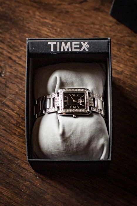 Zegarek damski Timex T2N031 prezent dla niej