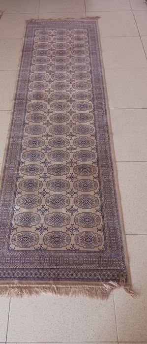 Carpete/ tapete de seda beje 2,30 m