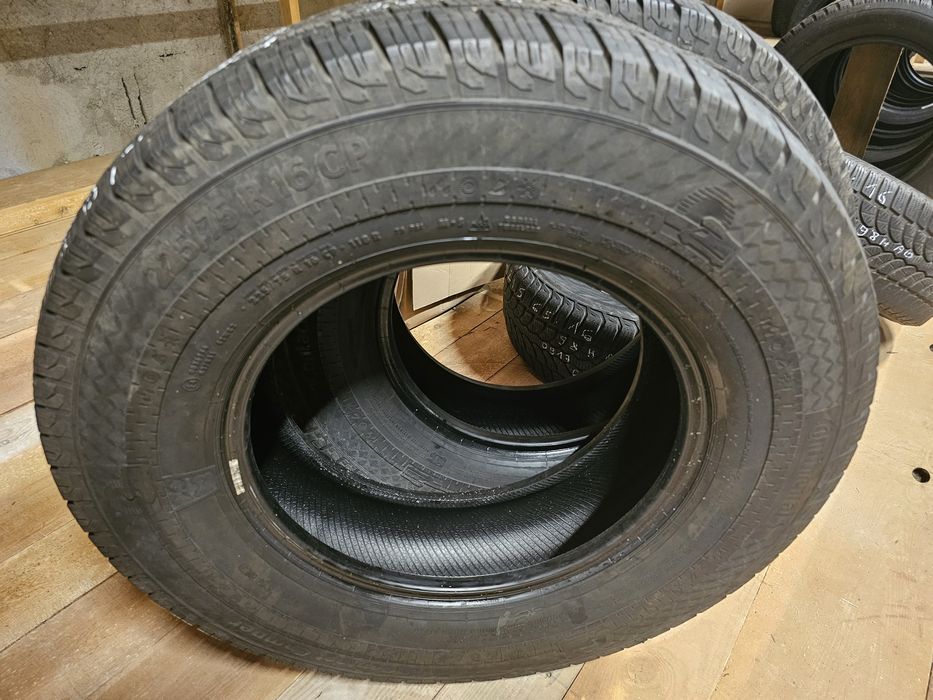 225/75R16CP Continental Van Contact Cargovan Lato
