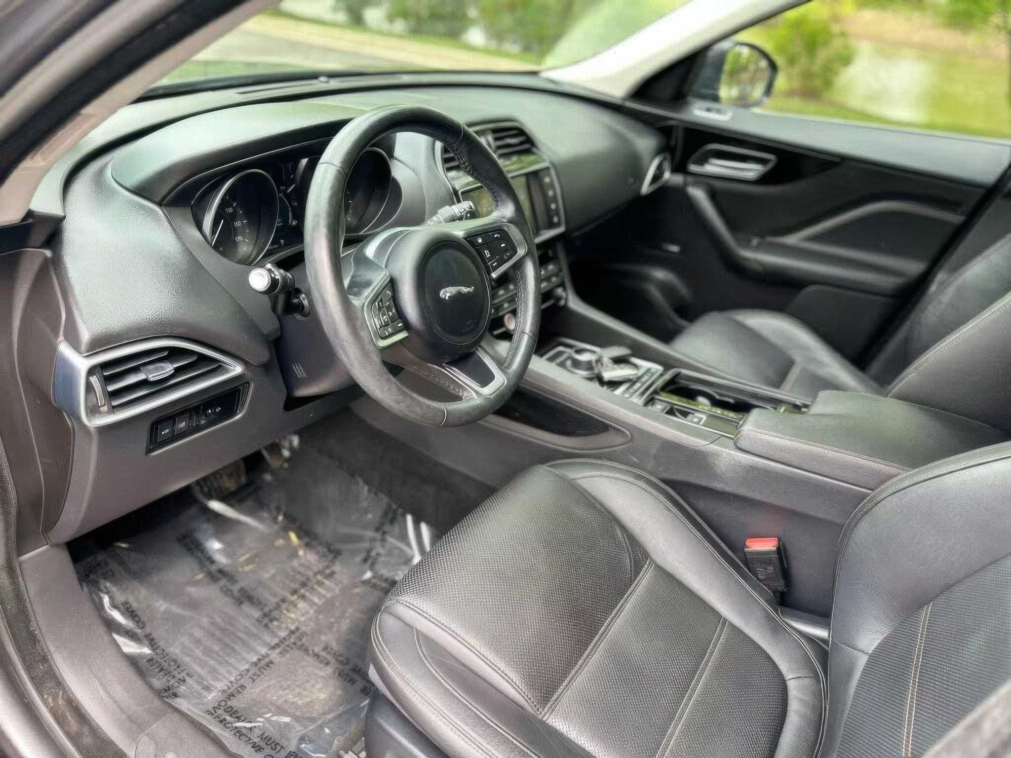 2018 Jaguar F-PACE 30t Prestige