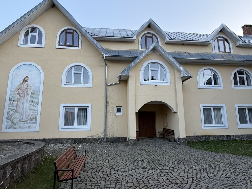Вікно металопластикове, з хорошого профілю.