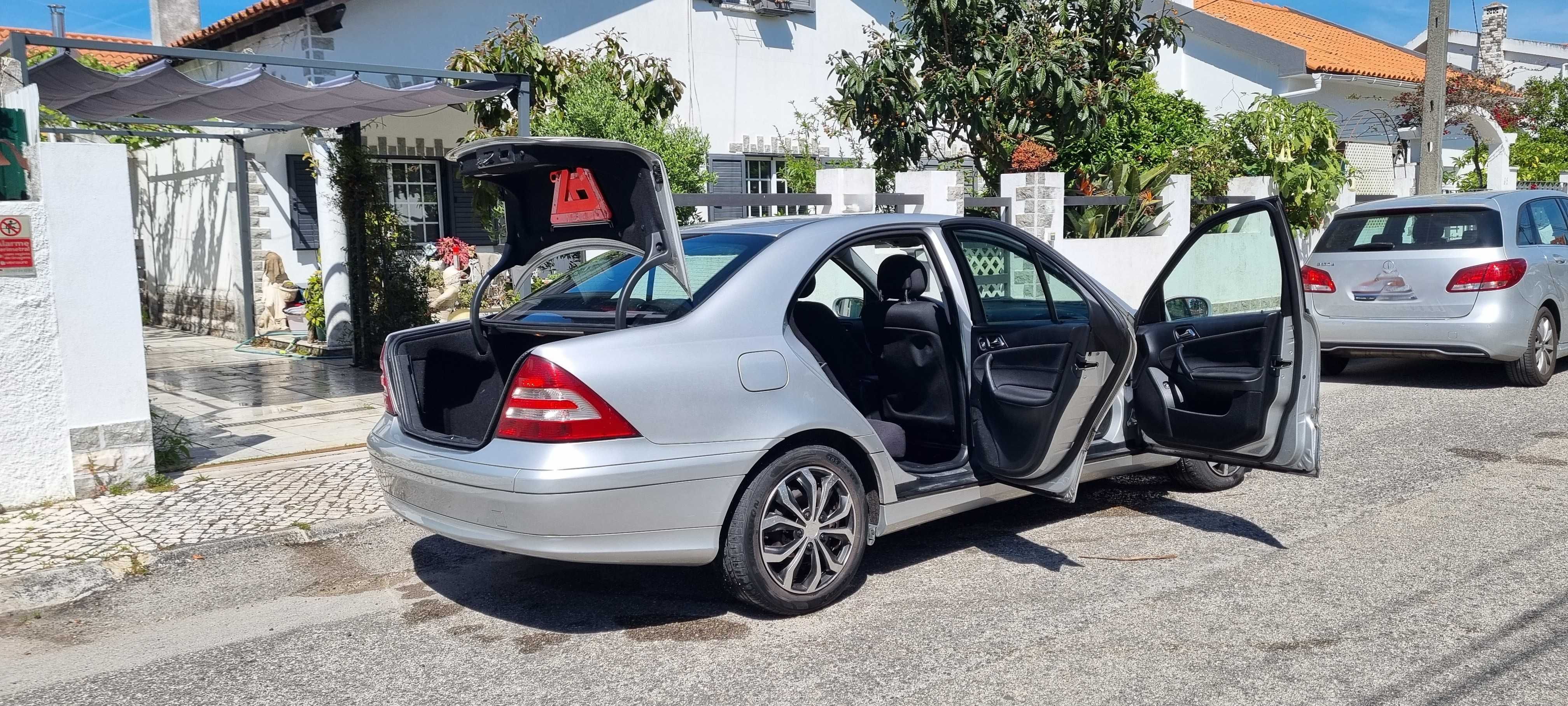 Mercedes-Benz C200 Classic
