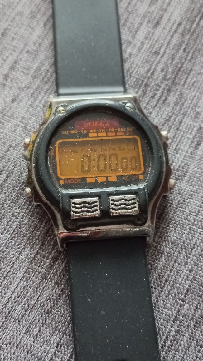 Sprzedam elektroniczny zegarek vintage Lofea