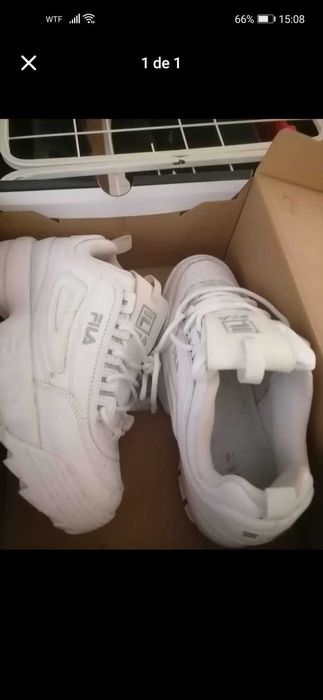 Tênis marca FILA