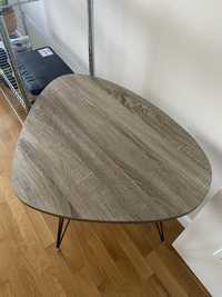 Mesa de apoio / mesa lateral de madeira