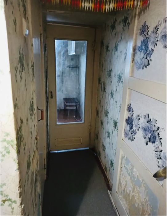 Продам 1-кв м. Бориспіль вул. Глибоцька  29 кв.м р-н 3 школи