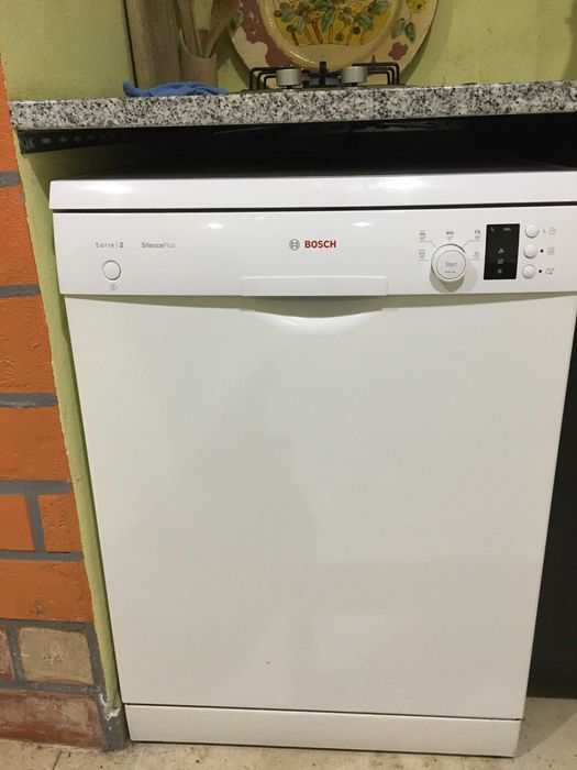 Máquina de lavar louça Bosch SilencePlus, serie 2