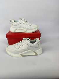 Жіночі шкіряні білі кросівки,  36 37 38 39  41 розмір