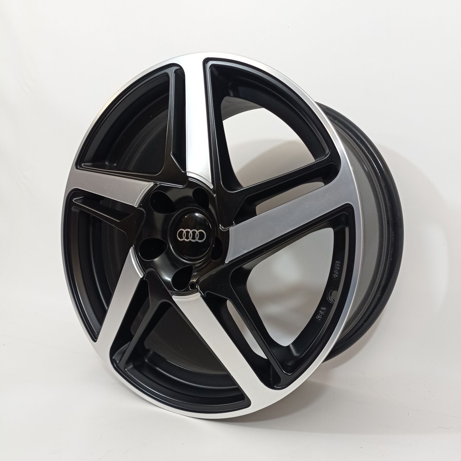 5x112 17" audi a4 b7 b8 b9 a5 a6 c6 c7 c8 a7 a8 q2 q3 q5