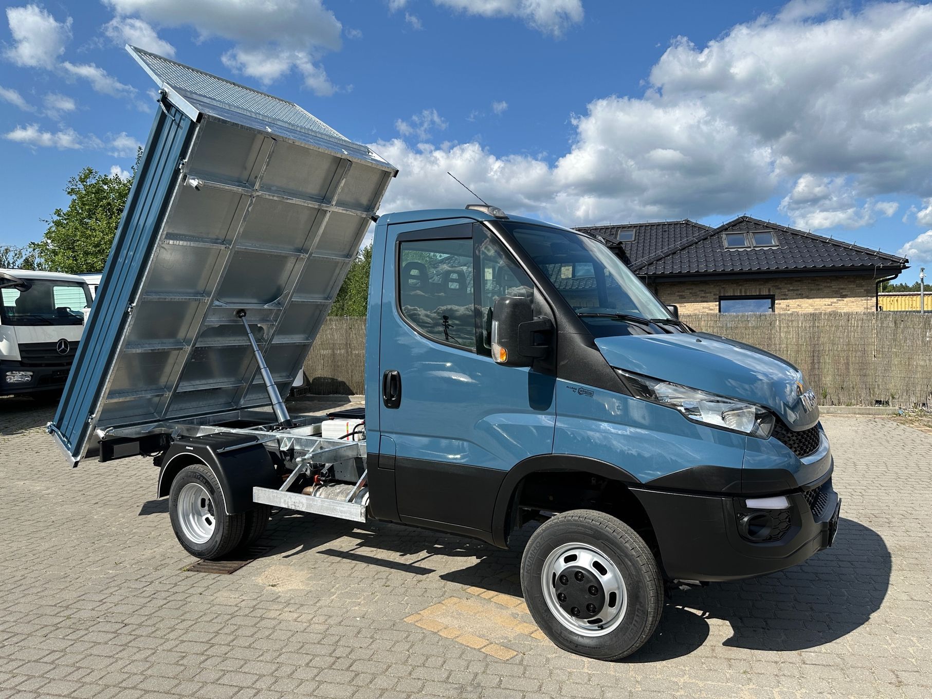 Iveco 35c15 WYWROTKA 4X4  Iveco Daily 35 C 15 3,0 D Kiper 4x4 HAK 3500kg