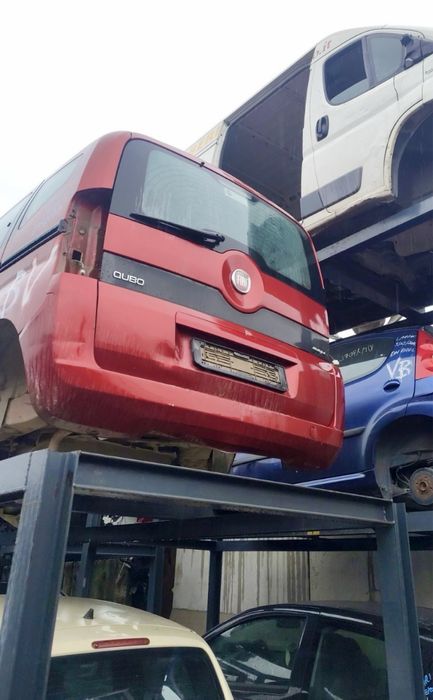 Nemo Fiorino Bipper Qubo  балка задня