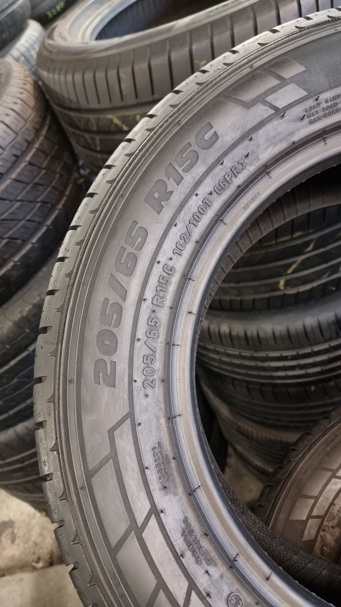 Шини літні 205х65хR15c Pirelli Carrirer / 4 Шт 99% Протектор 23рік