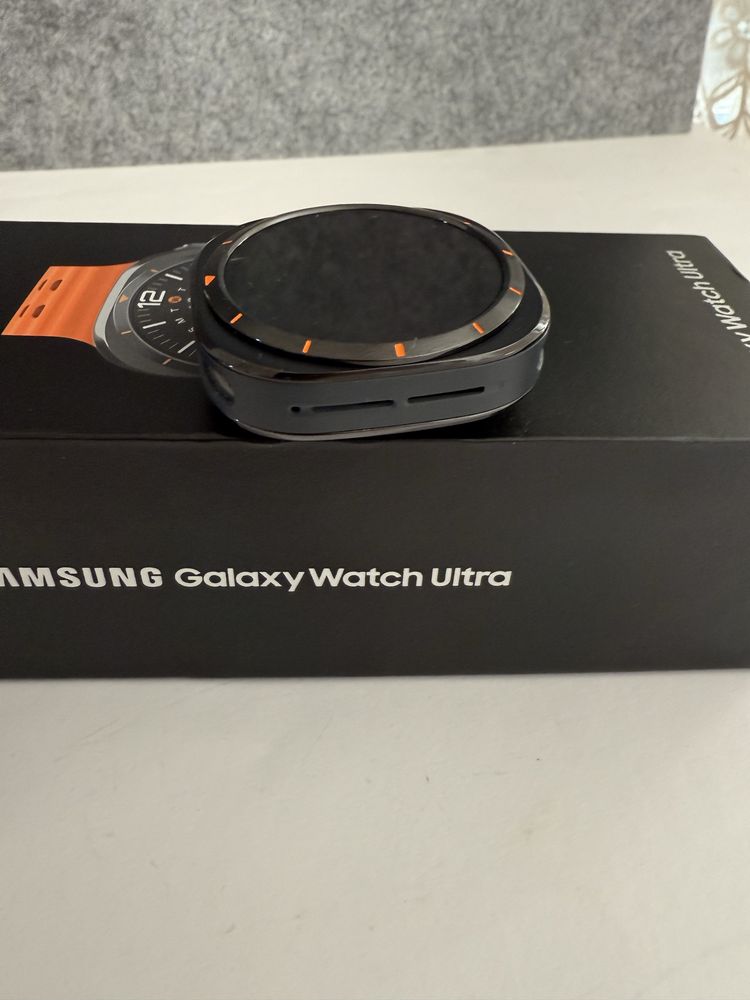 Troco/Vendo Samsung Galaxy Watch Ultra Titanium Gray