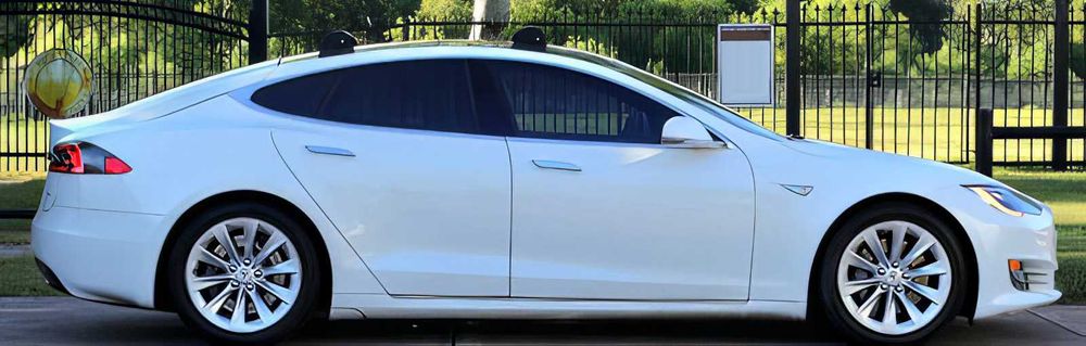 Tesla Model S      2016