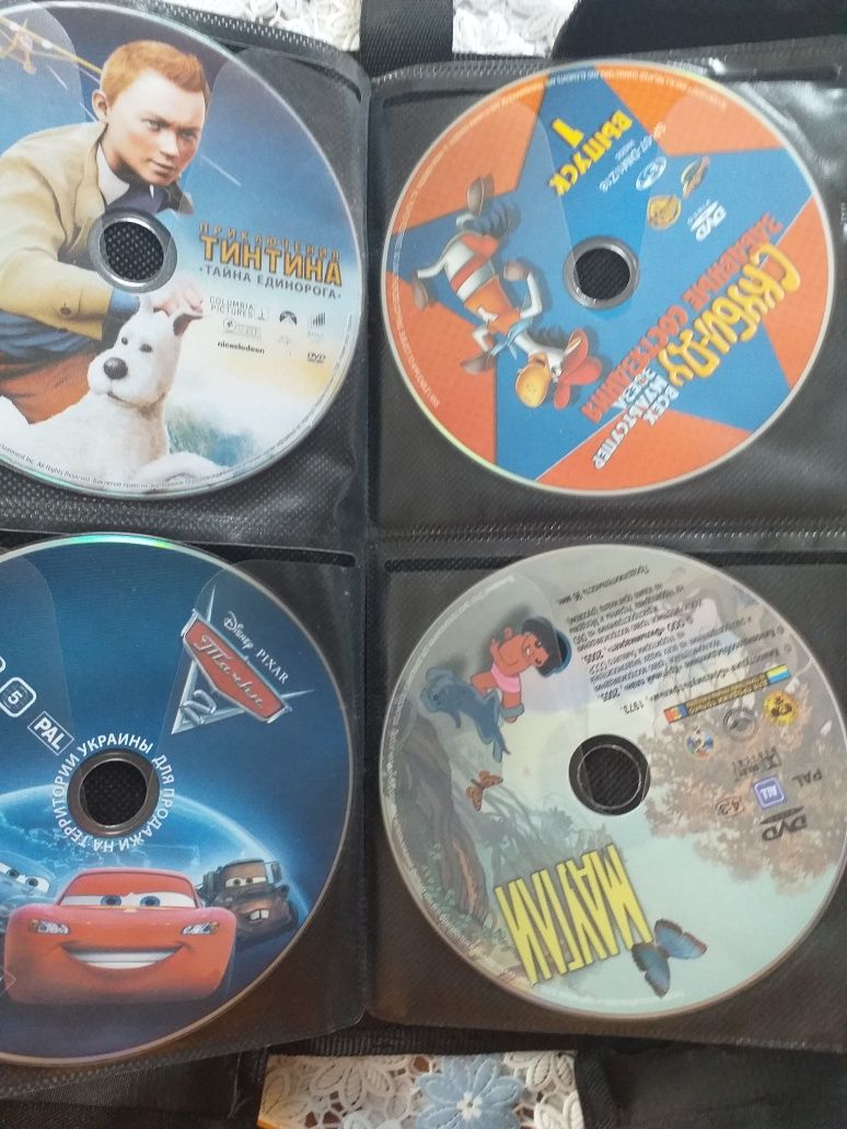 DVD фильмы и мультфильмы.