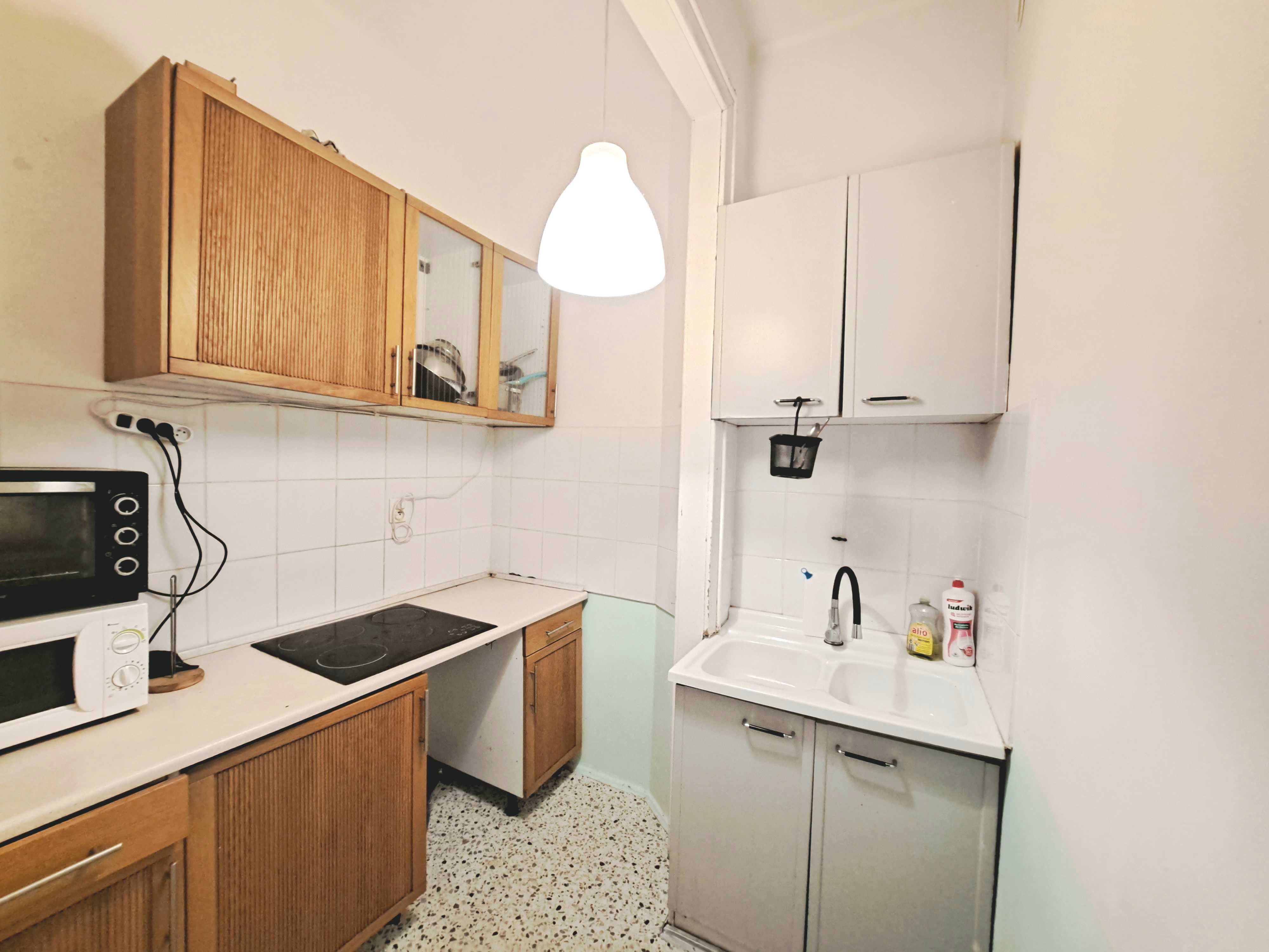 Room in the center for summer/ pokoj w centrum na wakacje