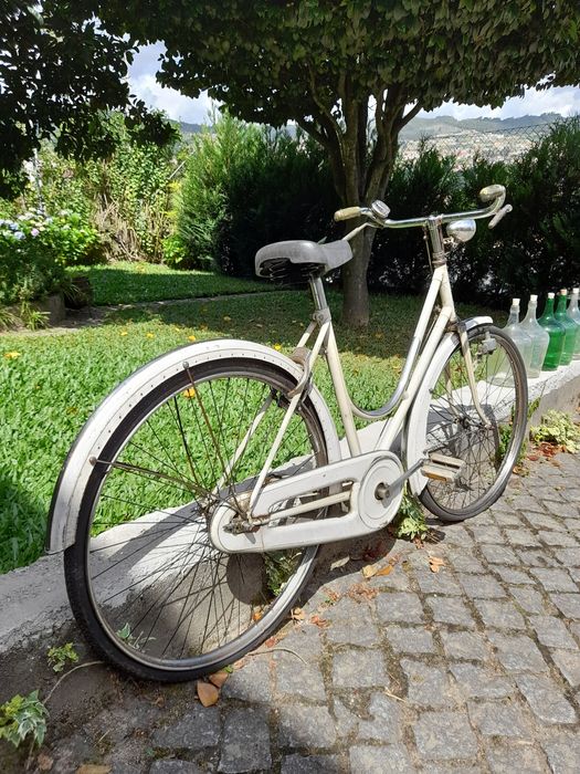 Bicicleta de Senhora Vintage