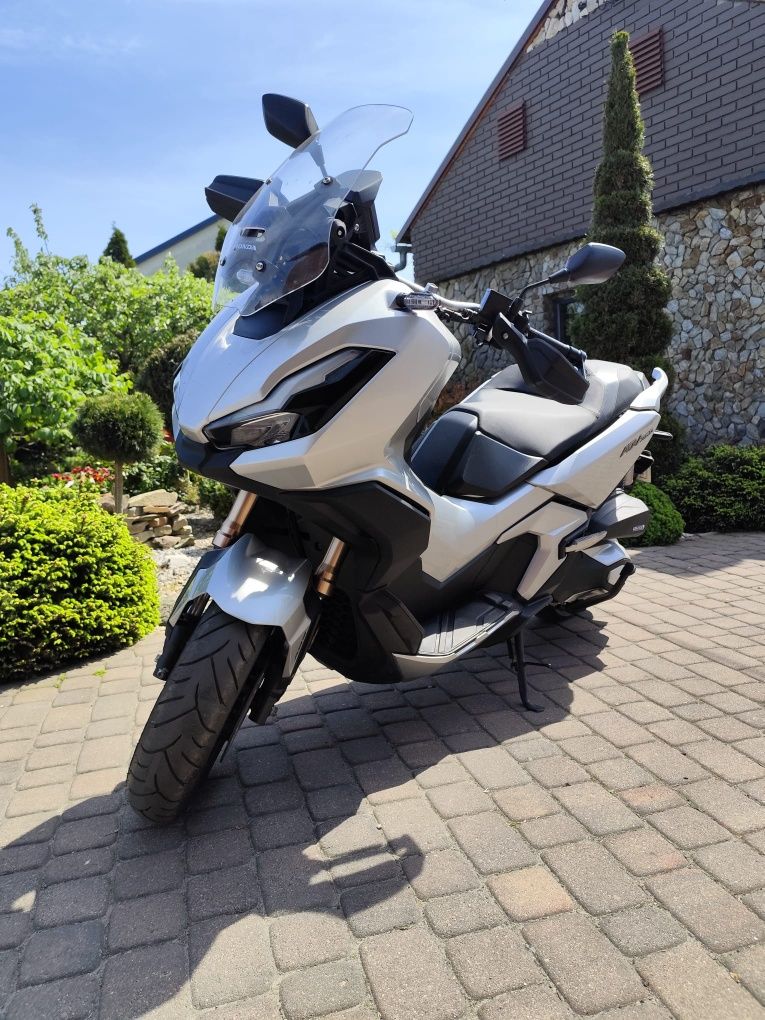 Skuter ADV350 rok 2022