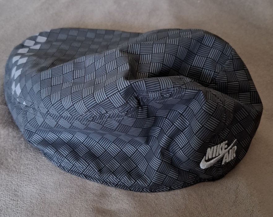Kaszkiet Nike air