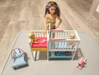 Zestaw Barbie opiekunka z niemowlętami