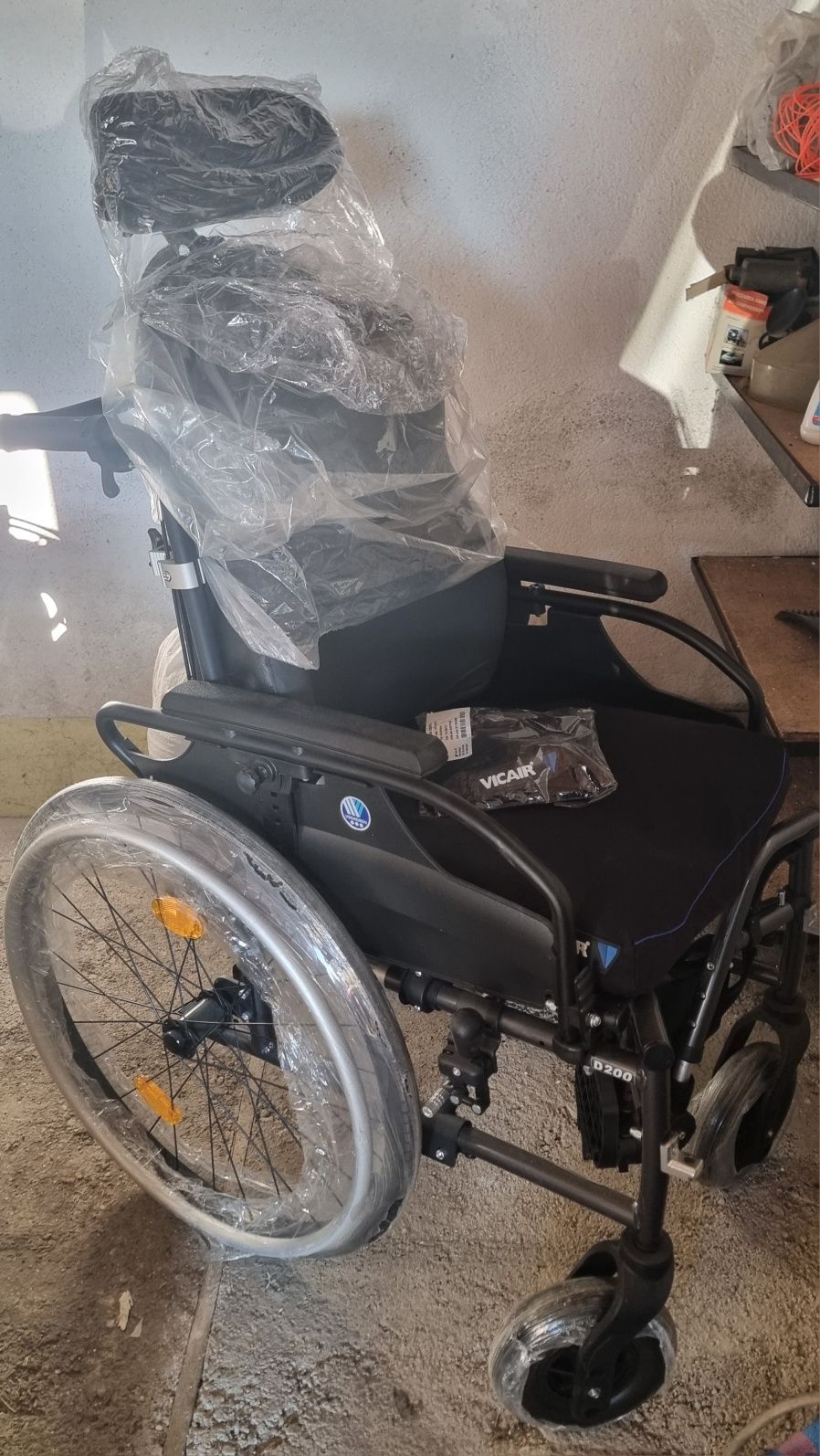 Wózek inwalidzki Vermeiren D200