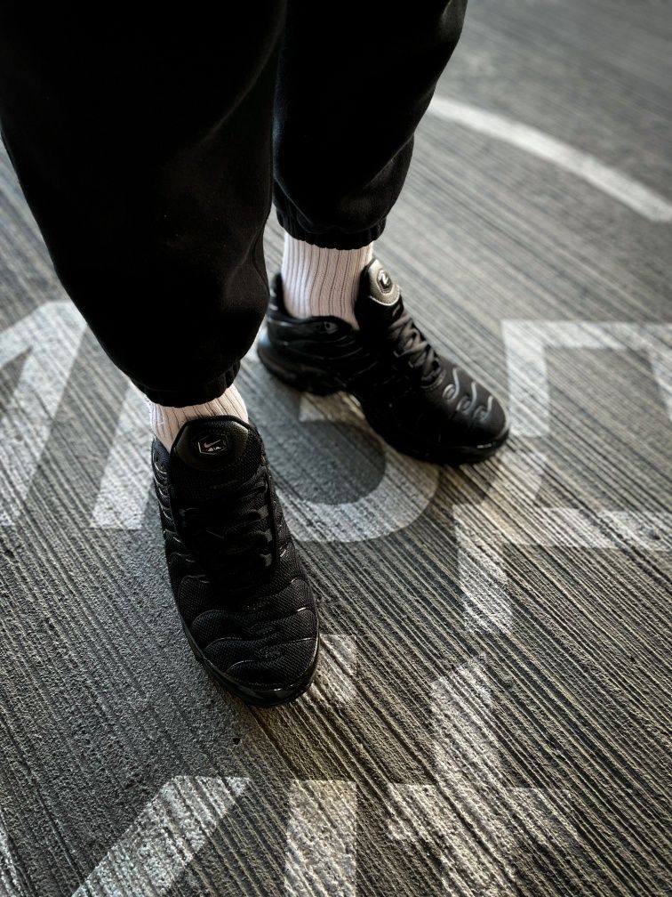 Nike Air Max Tn Plus Black (size: 36 - 45)