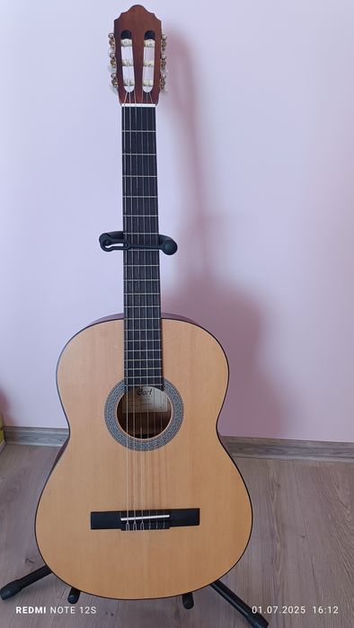 Класична гітара Cort