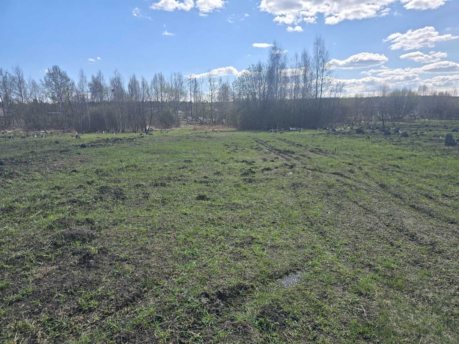 Ділянка 10 сот в Зарічани з виходом на 2 вулиці зі світлом. (26103435)