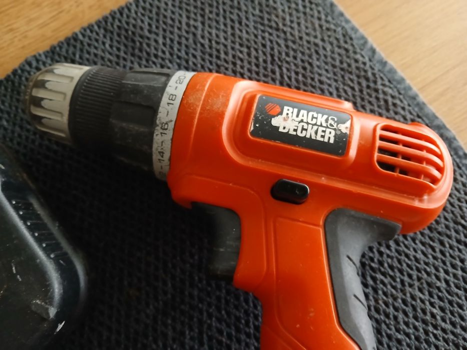 berbequim black decker com 2 baterias