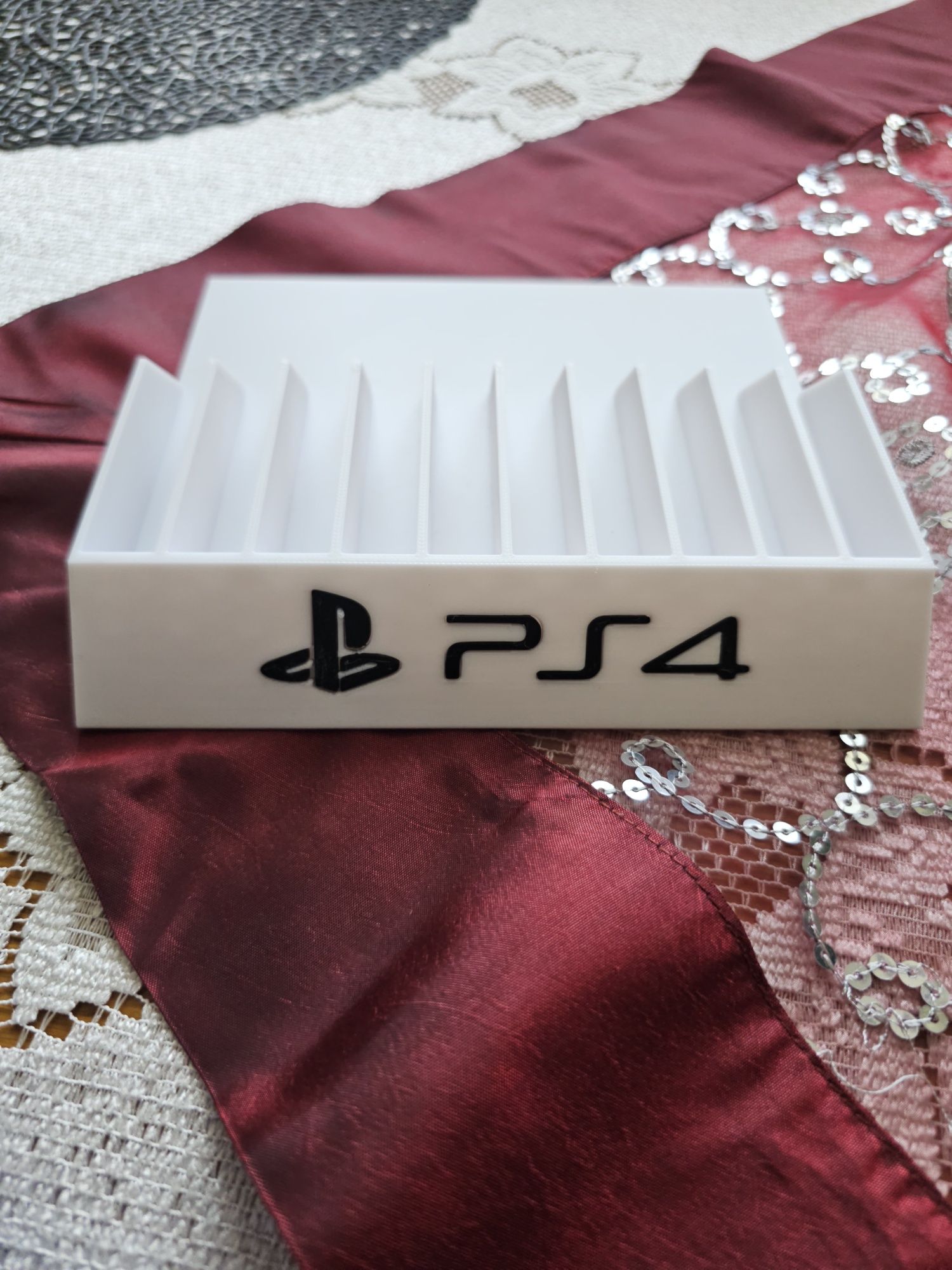 PlayStation 4 Pro 1TB 2 pady plus 2 gr odbiór tylko osobisty y