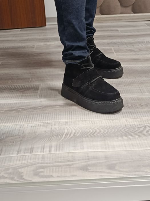 Ботинки натуральний замш чорні