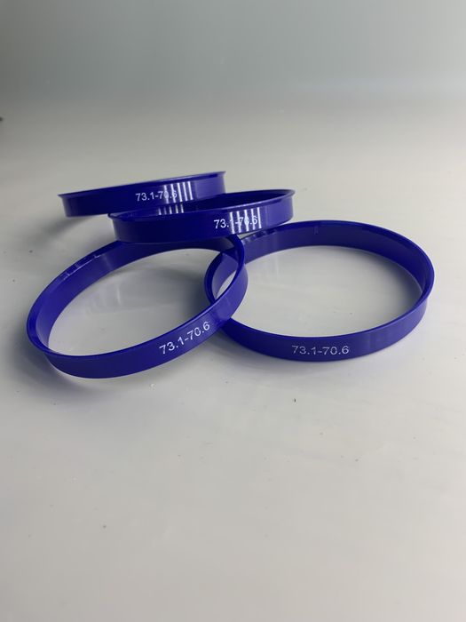 Проставочное центровочное кольцо 73,1 / 70,6 для автомобильных дисков.