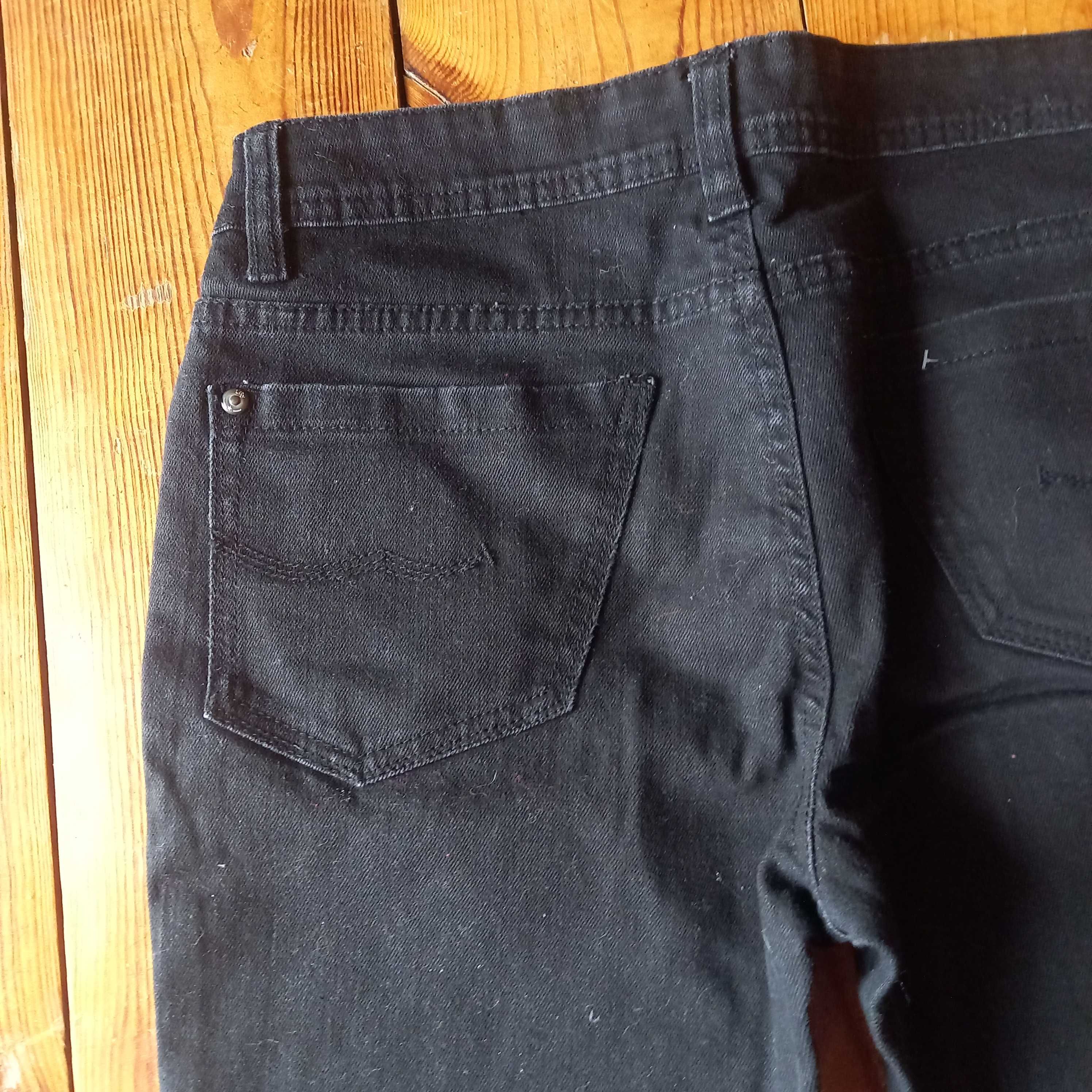 czarne spodnie esmara 38